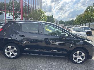 Peugeot 3008 1.6 VTI PREMIERE picture 7