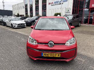 Damaged car Volkswagen Up! rijdbare schade 2017/1