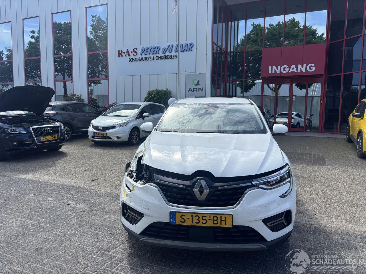 Renault Arkana E-TECH  hybrid 145 evolution