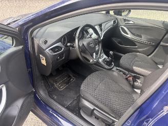 Opel Astra 1.6 CDTI ONLINE EDIT picture 9