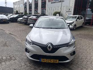 Vaurioauto  passenger cars Renault Clio 1.0 TCE ZEN 2020/1