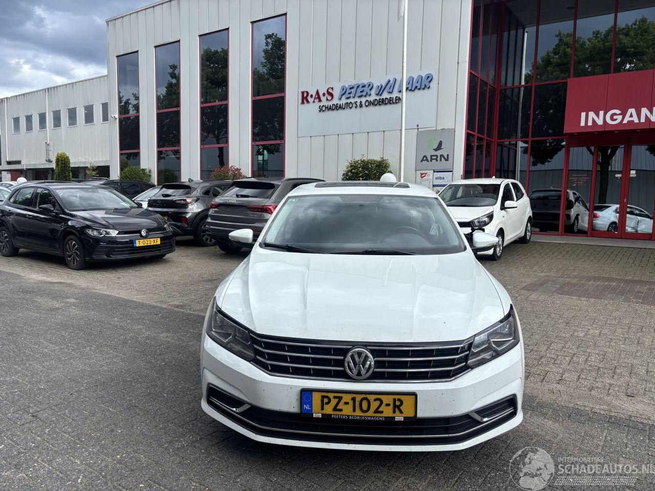 Volkswagen Passat 1.8 TSI BNS ED.