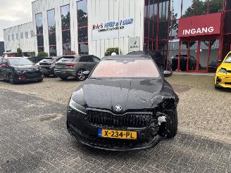 damaged passenger cars Skoda Superb 1.5 TSI ACT SPORTLINE BUSINESS DSG 2024/2