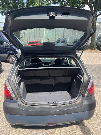 Kia Rio  picture 19