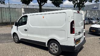 Renault Trafic 2.0 DCI 110 T27 L1H1 picture 4