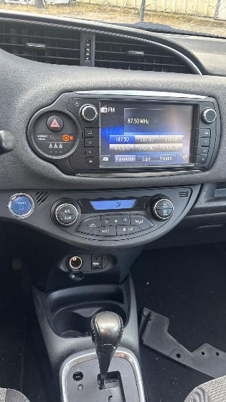 Toyota Yaris HYBRID 1.5 HYBRID LEASE picture 15