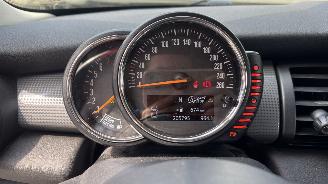Mini Cooper 1.5 COOPER BUSINESS picture 12
