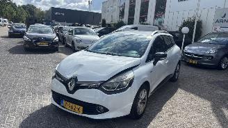 skadebil auto Renault Clio 1.5 DCI LIMITED 2016/6