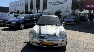 skadebil auto Mini Mini COOPER 2005/6