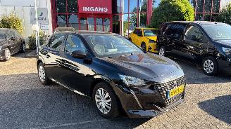 Peugeot 208 PureTech 75 Active picture 9