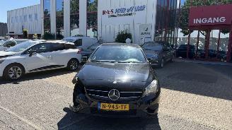 skadebil auto Mercedes A-klasse A180 AMBITION 2015/5