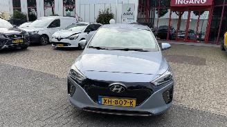 Damaged car Hyundai Ioniq COMFORT EV 2018/12