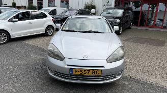 uszkodzony samochody osobowe Hyundai Coupé 2.0 DYNAMIC 2009/5