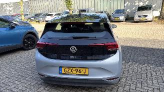 Volkswagen ID.3 BEV 52KWH 125KW PURE ORANJE EDITION AUTO picture 6