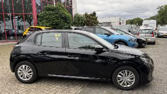 Peugeot 208 1.2 PureTech 75 Active picture 3