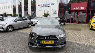 damaged passenger cars Audi A3 LIMOUSINE 30 TFSI 2019/1