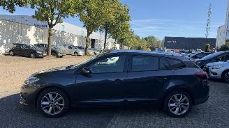 Renault Mégane III Grandtour 1.2 TCE GEEN SCHADE picture 3