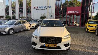 Vaurioauto  passenger cars Volvo Xc-60 2.0 T5 INSCRIPTION R 2019/8