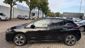 Nissan Leaf 40KWH TEKNA 40 KWH picture 3