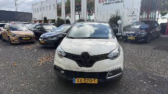 Coche accidentado Renault Captur 0.9 TCE AUTHENTIQUE 2014/5