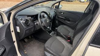 Renault Captur 0.9 TCE AUTHENTIQUE picture 10