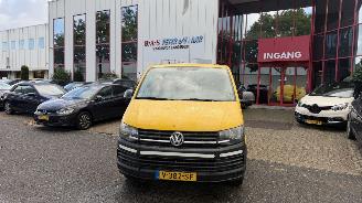 krockskadad bil auto Volkswagen Transporter 2.0TDI 110KW L1H2 EU6 2019/2