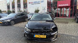 damaged passenger cars Volkswagen Polo 1.0 TSI R-LINE ED. AUTOMAAT 2021/8