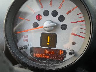 Mini Cooper COUNTRYMAN Motorschade picture 14