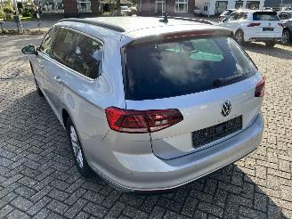 Volkswagen Passat Variant 2.0 TDi-110 kw DSG automaat picture 17