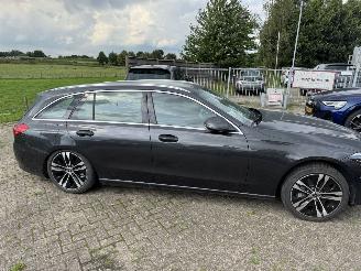 Mercedes C-klasse 300 e Plug-in Hybride T-Model picture 16