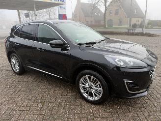 damaged passenger cars Ford Kuga 2.5 PHEV Vignale 2024/2