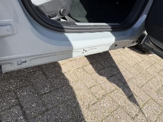 Volvo V-60 T6  Plug-in AWD picture 19