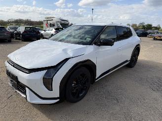 Unfallwagen Kia EV4 81 Kw/h. Elektro motor 150 Kw 2025/12