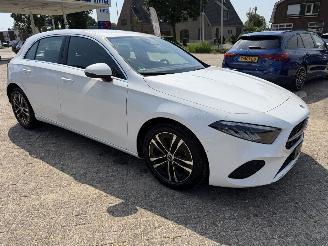 krockskadad bil auto Mercedes A-klasse 180 Business Automaat 2023/1