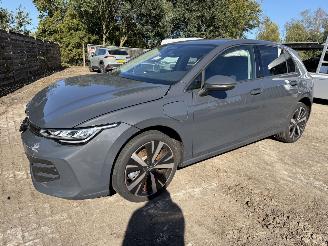 skadebil auto Volkswagen Golf 1.5 E-Hybride 2026/1