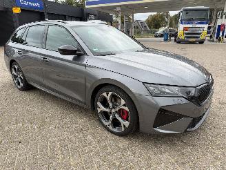 Voiture accidenté Skoda Octavia 2.0 - 195 Kw DSG VRS Kombi 2025/1