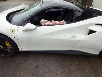 Ferrari 488 488 GTB, Coupe, 2015 3.9 Turbo V8 32V picture 23