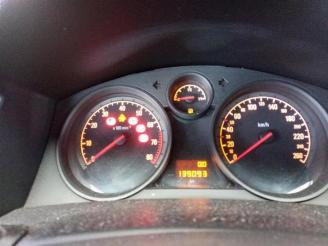 Opel Astra  picture 8