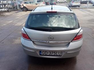 Opel Astra  picture 4