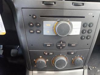 Opel Astra  picture 11