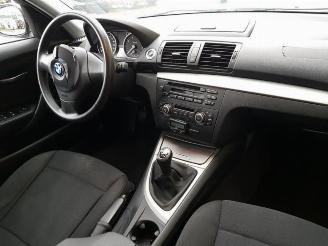 BMW 1-serie 1 serie (E87/87N), Hatchback 5-drs, 2003 / 2012 116i 2.0 16V picture 6