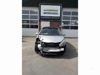 Sloopauto Toyota Yaris Yaris III (P13), Hatchback, 2010 / 2020 1.5 16V Hybrid 2012/6