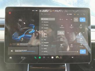 Tesla Model 3 Model 3, Sedan, 2017 Long Range AWD 75 kWh picture 23