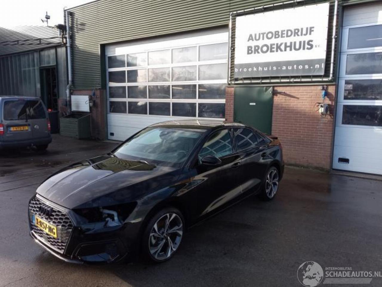 Audi A3 A3 Limousine (8YS), Sedan, 2020 1.0 30 TFSI 12V Mild Hybrid