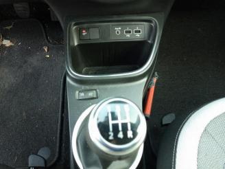 Renault Twingo Twingo III (AH), Hatchback 5-drs, 2014 / 2024 1.0 SCe 75 12V picture 16