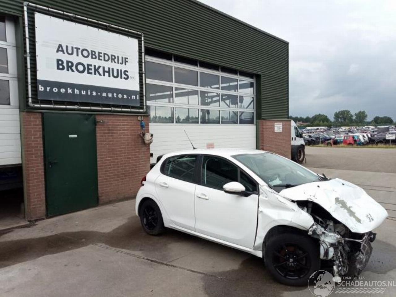 Peugeot 208 208 I (CA/CC/CK/CL), Hatchback, 2012 / 2019 1.2 Vti 12V PureTech 82