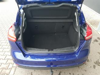 Ford Focus 1.0 Lease Edition picture 12