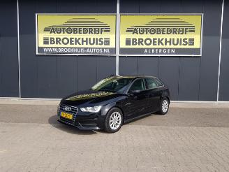 škoda osobní automobily Audi A3 Sportback 1.6 TDI ultra Attraction Pro Line 2015/5