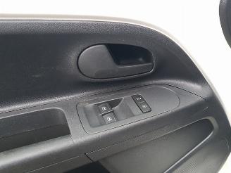 Volkswagen Up! 1.0 BMT take up! picture 19