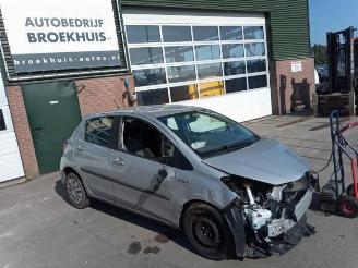 Auto da rottamare Toyota Yaris Yaris III (P13), Hatchback, 2010 / 2020 1.5 16V Hybrid 2016/3